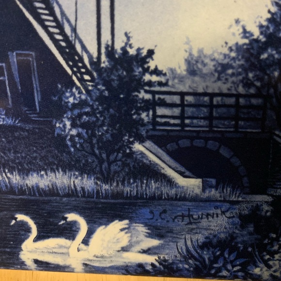 Delft blue tile in wood - Picture 3 of 4